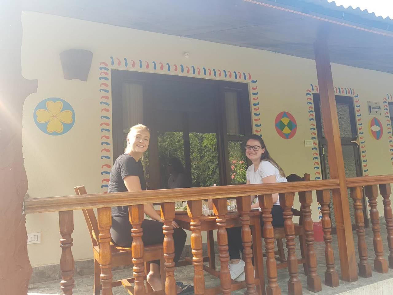 Jungle Safari Resort Саураха Экстерьер фото