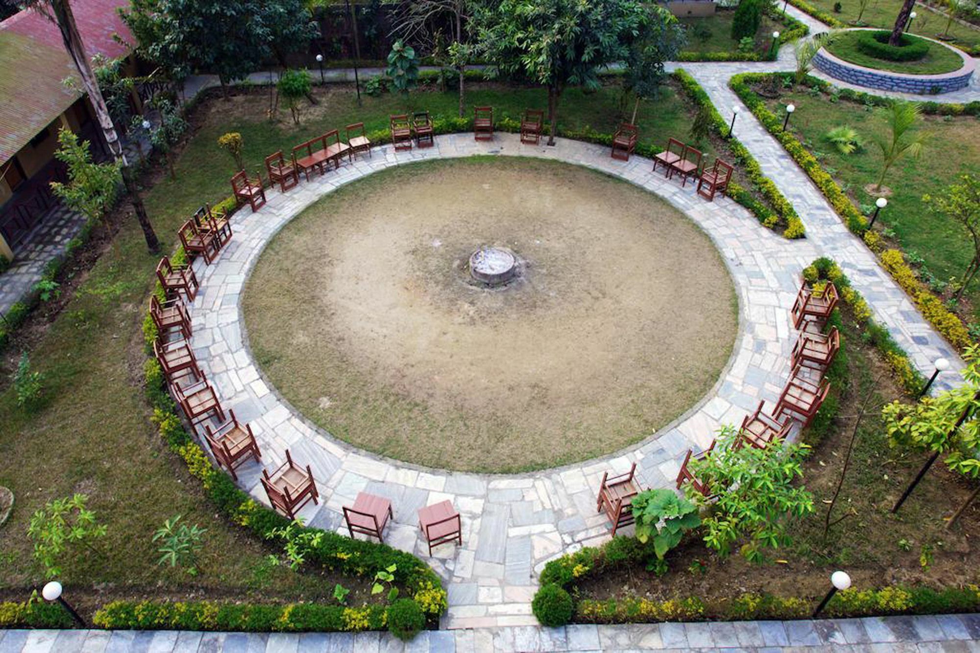 Jungle Safari Resort Саураха Экстерьер фото